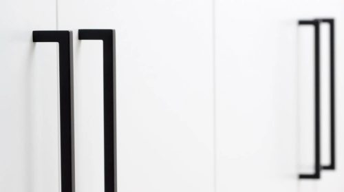 VIEFE U - Metall-Möbelgriff, Farbe Schwarz , Bohrung 320 mm  