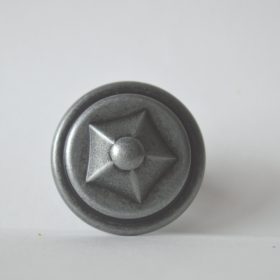 10_803 bútorgomb, fém, antik fekete színű