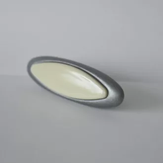   Antik fém bútogomb, antik fekete, bézs-márvány, 32 mm furattávval