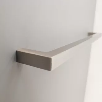   STRETCH Möbelgriff aus Metall, Farbe Nickel gebürstet, Bohrung 160 mm
