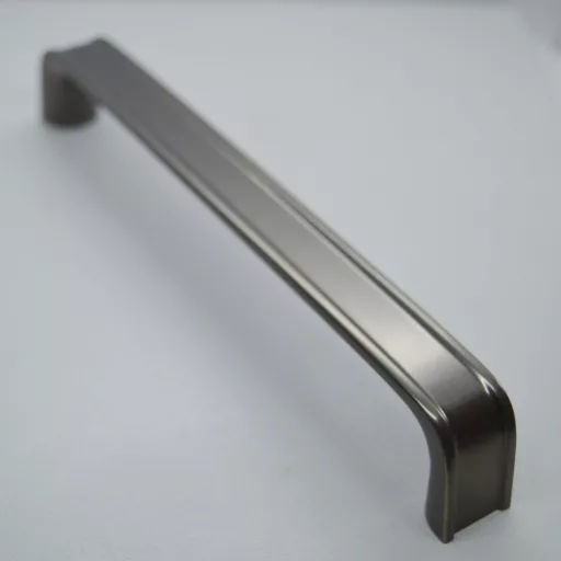 REL Titan, moderner Möbelgriff, 160 mm Bohrung