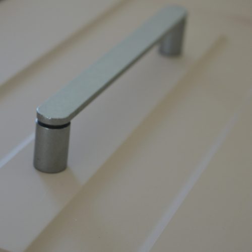 ELLIE antikolt bútorfogantyú, 160 mm furattávolsággal