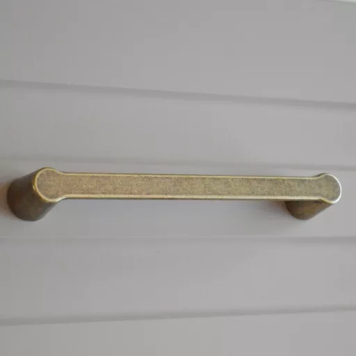 11_4167_68 BUFFER Möbelgriff, Metall, Antique Bronze 160 mm Lochabstand