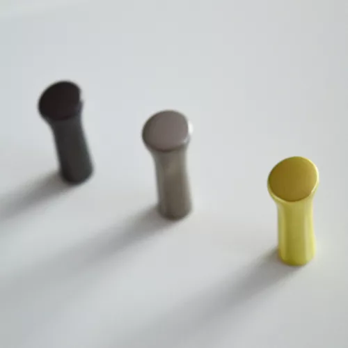 BAMBOO, Metall-Möbelknopf in Titán 