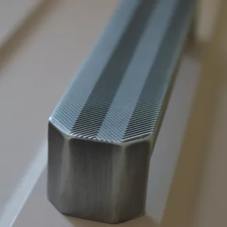   Taylor, Antikolt fekete, fém designe bútorfogantyú, 128 mm furattáv