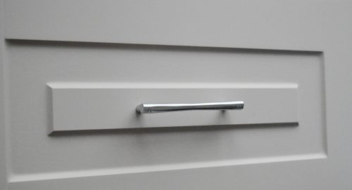 Chromfarbener Metall-Möbelgriff, 96 mm Bohrung, Stangengriff