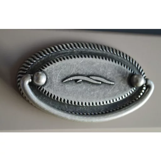 152306416 Old Silver, vintage stílusú, 64 mm furattávolságú bútorfogantyú