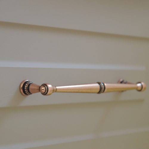 Queen Antikolt vörösréz, fém bútorfogantyú 160 mm furattávval