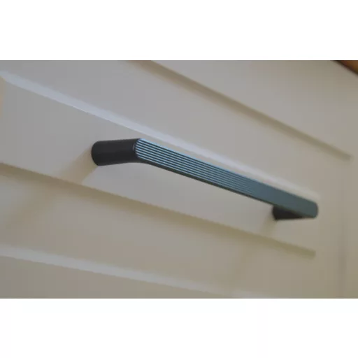 RAMA Nero, Fém, Modern bútorfogantyú, 160 mm furattávolság