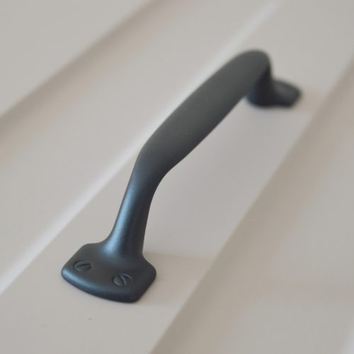 152869609 Matt fekete, vidéki stílusú fém bútorfogantyú