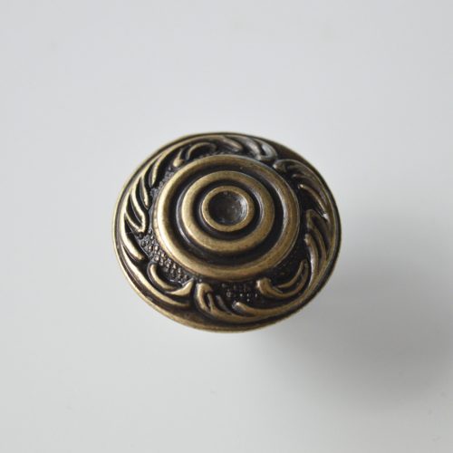 306 Möbelknopf aus Metall, Bronze