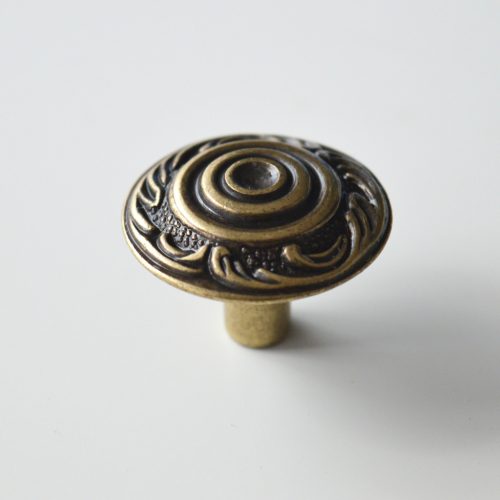 306 Möbelknopf aus Metall, Bronze