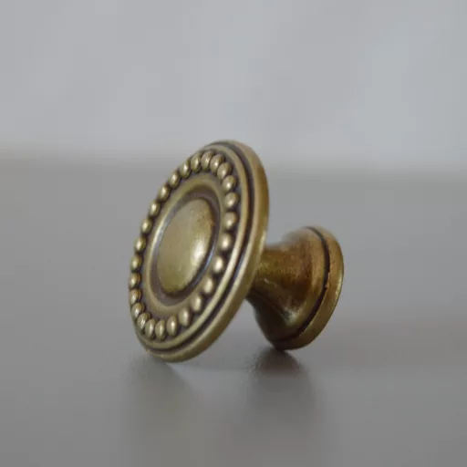 Möbelknopf aus Metall, Bronze