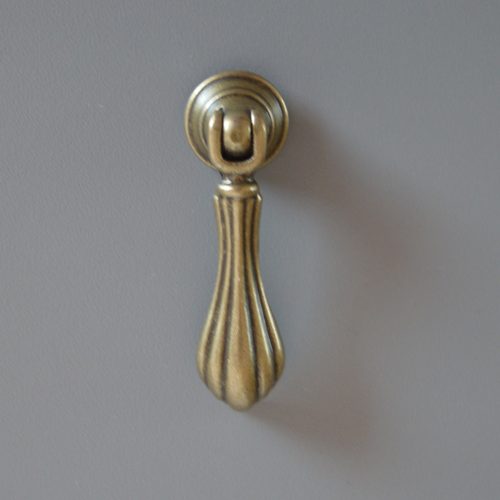 Hängegriff Schkeuditz, Landhaus, Klassisch, Zinkdruckguß, Bronzefarbig, Lange 68 mm