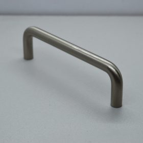   IDA Möbelgriff aus Metall, Farbe gebürstetes Nickel, Bohrung 96 mm