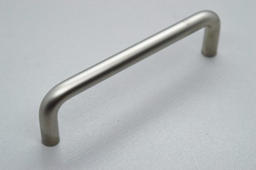 IDA Möbelgriff aus Metall, Farbe Nickel satiniert, Bohrung 128 mm