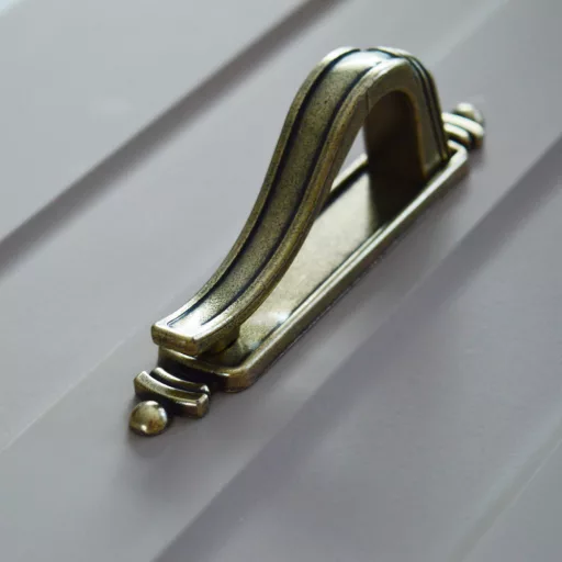 2-teiliger Metall-Möbelgriff, antikbronz , 64 mm Bohrung