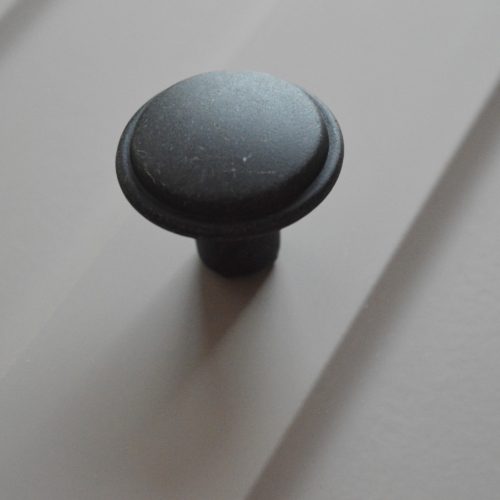 PINOT Möbelknopf aus Metall, antik schwarz
