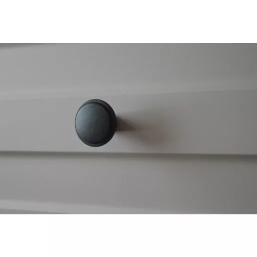PINOT Antik fekete színű, fém bútorgomb 30 mm átmérő