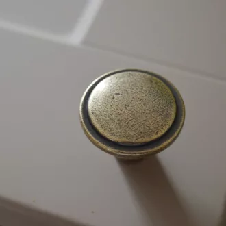 PINOT Möbelknopf aus Metall, Antik helles Bronze