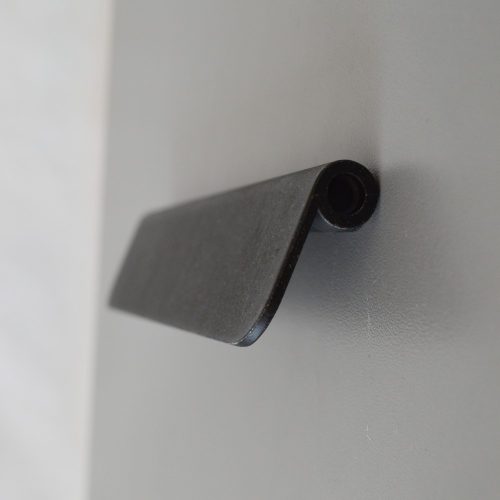 Apostrophe, fekete indusztriális, antikolt felülettel, 128 mm furattávolságú