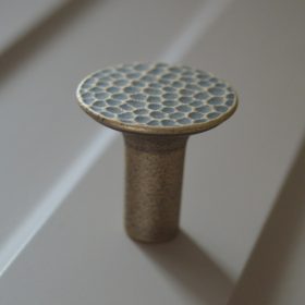 19.4136.53 Metallmöbelknauf, antik bronz