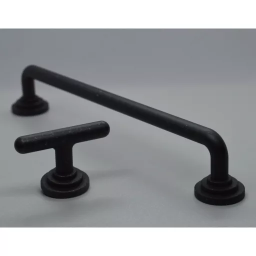 Metall-Möbelgriff, Farbe antikschwarz, 160 mm BA