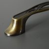 Möbelgriff aus Metall, Farbe Messing antik, Bohrung 96 mm