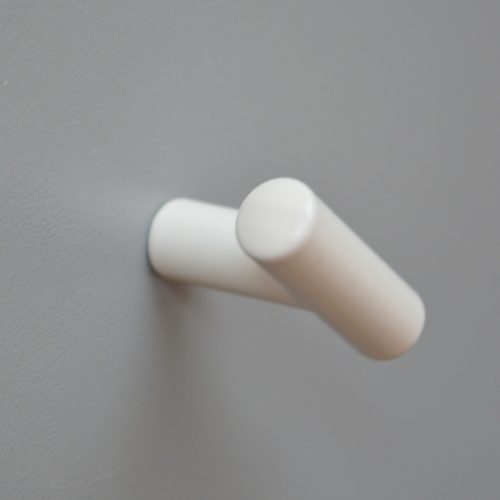 2072_Beige Möbelknopf aus Metall
