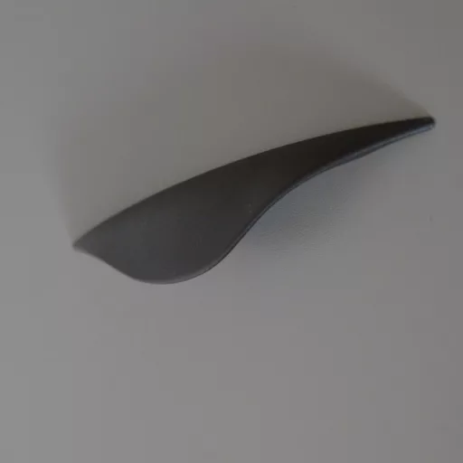 Möbelgriff aus Metall, strukturiert schwarz, mit 128 mm BA