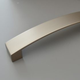   LUCA fém bútorfogantyú, nemesacél színű, 128 mm furattávval