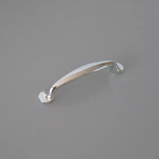 Möbelgriff aus Metall, glänzend verchromt, 96 mm BA