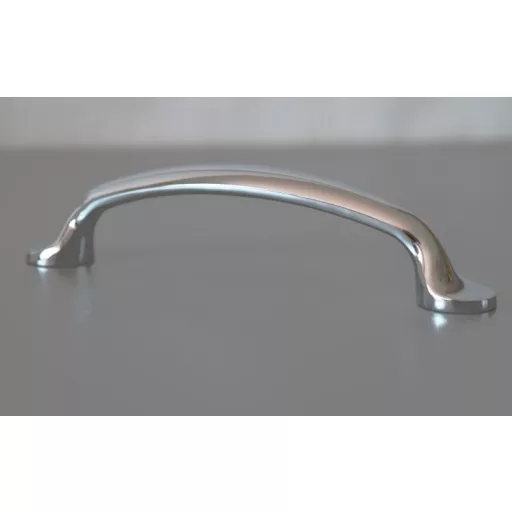 Möbelgriff aus Metall, glänzend verchromt, 96 mm BA