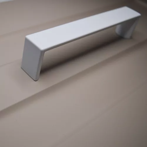 2389_192_FEH, Weiß lackiert, Metall-Möbelgriff mit 192 mm Lochabstand