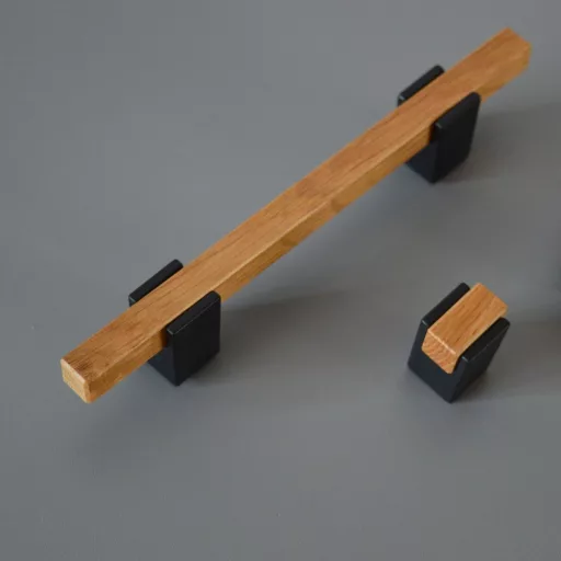 NEW BEAM, fém-lakkozott tölgy bútorfogantyú, 160 mm furattávval