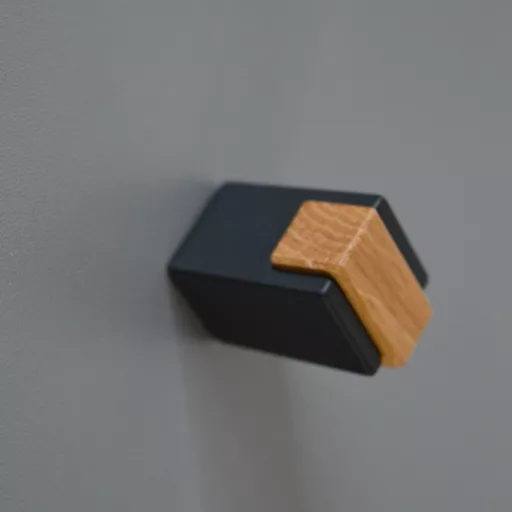 NEW BEAM, Möbelknauf aus lackiertem Eichenholz