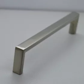   Fém bútorfogantyú, rozsdamentes effekt, 128 mm furattávval
