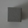 Anthrazitgrauer Metallknauf mit strukturierter Oberfläche