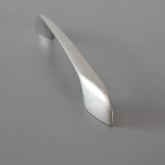   BESINA Möbelgriff aus Metall, Farbe Nickel satiniert, BA 96 mm