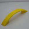 Műanyag bútorfogantyú, sárga színű, 64 mm furattávval