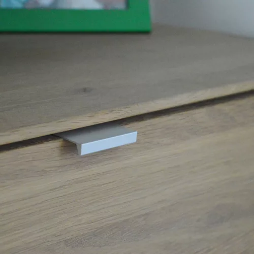 4394_32_alu Aufkantbar, in Aluminiumfarbe, 32 mm Lochabstand