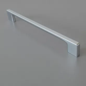   NAKANA Möbelgriff aus Metall, Farbe Chrom matt, Bohrung 96 mm