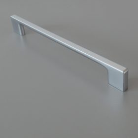  ÚJ NAKANA fém bútorfogantyú, matt króm színű, 256 mm furattávval