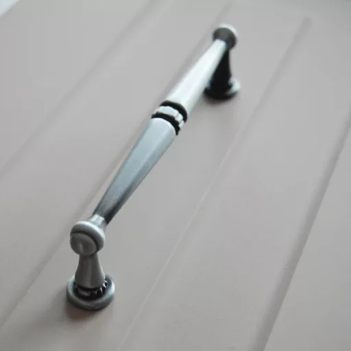 5263-Antik schwarz Metall-Möbelgriff aus Messing, 128 mm Bohrung