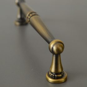   5263_160 -Antikupferbeschichteter Metall-Möbelgriff aus Messing, 160 mm Bohrung