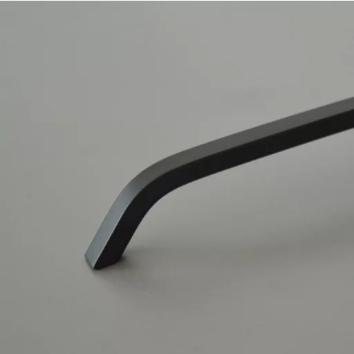 6065_MF Mattschwarzer Metall-Möbelgriff 192 mm 