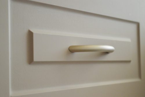 6708_96 Kunststoff-Möbelgriff in Farbe Nickel matt, Bohrung 96 mm 