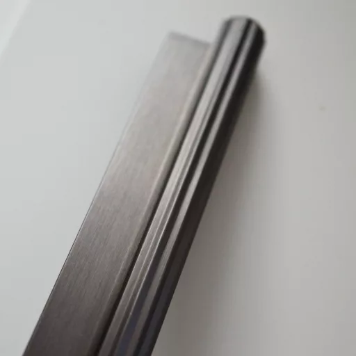 LINE Möbelgriff, Metall, Mocha Brown 320 mm Lochabstand