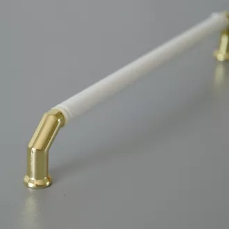   Metall-Kunststoff-Möbelgriff, Farbe gold-weiß, Bohrung 160 mm