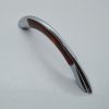 Metall-Kunststoff-Möbelgriff, chrom - braun farben, Bohrung 96 mm